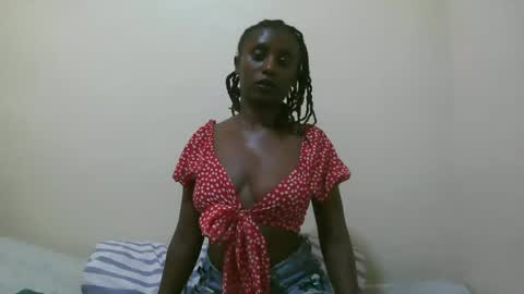 nana2095 online show from 07/03/26, 11:38