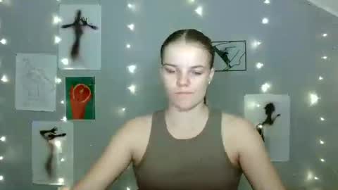 Nana online show from 09/19/25, 08:16