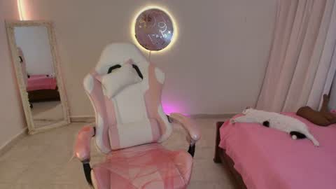 samantha online show from 06/11/26, 08:29