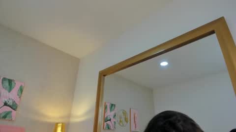 Snapshot of nanami_king chatting on 10/27/25, 03:43 nanami king online show from 10/27/25, 03:43