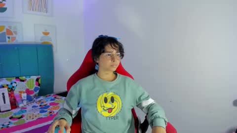 nanami_owo online show from 09/18/25, 02:35