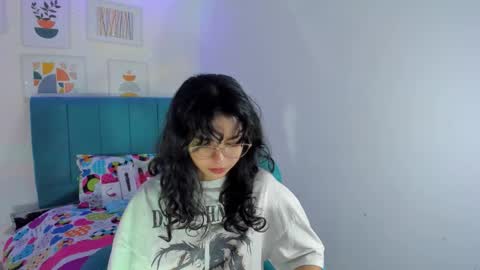 nanami_owo online show from 09/22/25, 02:13