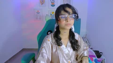 nanami_owo online show from 10/06/25, 01:47