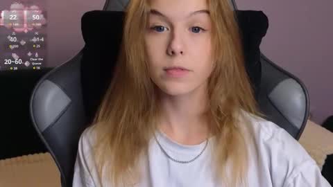 Maeve online show from 09/15/25, 02:17