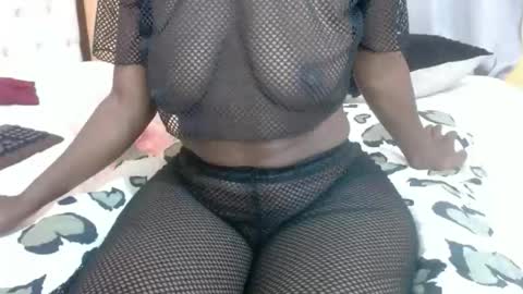 Snapshot of nancy253 chatting on 12/15/25, 05:01 nancy253 online show from 12/15/25, 05:01