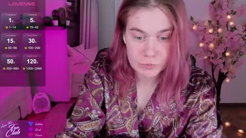 Snapshot of nancy_sun_ chatting on 12/12/24, 02:11 Nancy online show from 12/12/24, 02:11