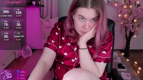 Snapshot of nancy_sun_ chatting on 12/13/24, 03:11 Nancy online show from 12/13/24, 03:11