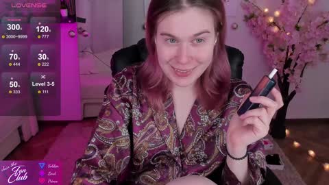 Snapshot of nancy_sun_ chatting on 12/17/24, 06:20 Nancy online show from 12/17/24, 06:20