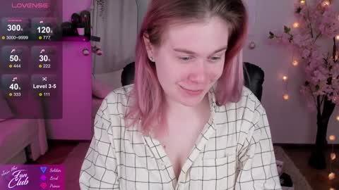 Snapshot of nancy_sun_ chatting on 12/19/24, 11:07 Nancy online show from 12/19/24, 11:07