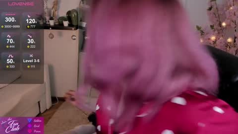 Snapshot of nancy_sun_ chatting on 01/09/25, 04:17 Nancy online show from 01/09/25, 04:17