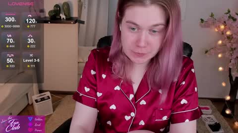 Snapshot of nancy_sun_ chatting on 01/16/25, 06:16 Nancy online show from 01/16/25, 06:16