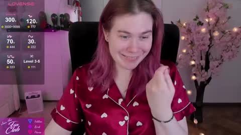 Snapshot of nancy_sun_ chatting on 02/19/25, 12:00 Nancy online show from 02/19/25, 12:00