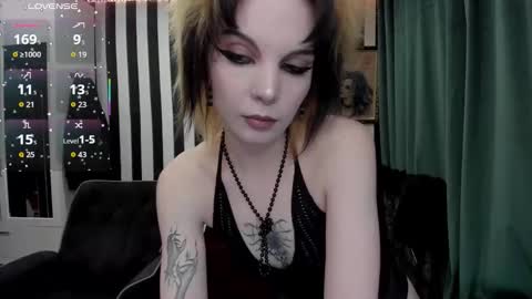 Nancy online show from 10/01/25, 11:33