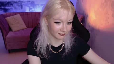nancymartinez online show from 12/12/24, 08:10
