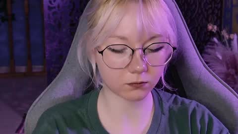 nancymartinez online show from 12/17/24, 08:12