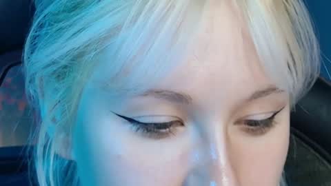 nancymartinez online show from 12/20/24, 04:14