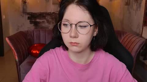 nancymartinez online show from 10/16/25, 09:10