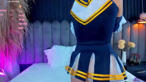 Snapshot of nanda_vixen_ chatting on 03/05/26, 11:23 Nanda online show from 03/05/26, 11:23