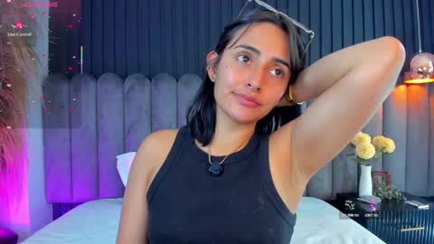 Snapshot of nanda_vixen_ chatting on 04/03/26, 11:47 Nanda online show from 04/03/26, 11:47