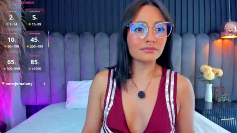 Snapshot of nanda_vixen_ chatting on 04/06/26, 11:49 Nanda online show from 04/06/26, 11:49