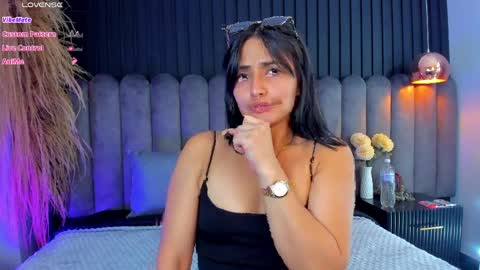 Snapshot of nanda_vixen_ chatting on 04/12/26, 09:53 Nanda online show from 04/12/26, 09:53