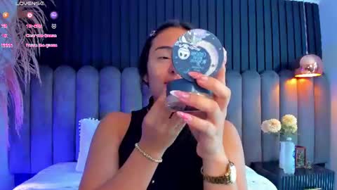Snapshot of nanda_vixen_ chatting on 06/09/26, 11:27 Nanda online show from 06/09/26, 11:27