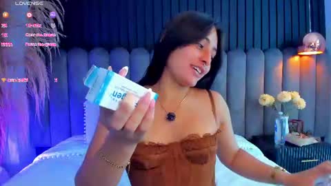 Snapshot of nanda_vixen_ chatting on 06/11/26, 11:25 Nanda online show from 06/11/26, 11:25