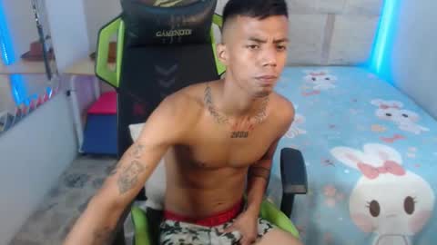 Snapshot of nando_col chatting on 10/03/25, 07:00 nando_col online show from 10/03/25, 07:00