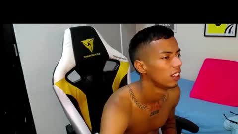 Snapshot of nando_col chatting on 10/22/25, 11:32 nando_col online show from 10/22/25, 11:32