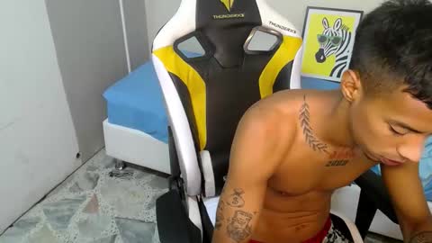 Snapshot of nando_col chatting on 10/28/25, 11:25 nando_col online show from 10/28/25, 11:25