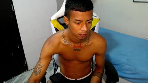 Snapshot of nando_col chatting on 11/01/25, 12:18 nando_col online show from 11/01/25, 12:18