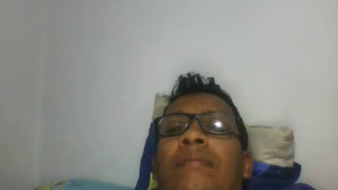 Nando Rincon online show from 10/19/25, 04:18