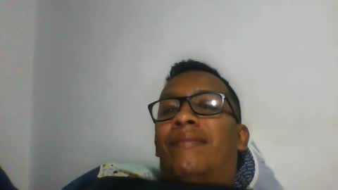 Nando Rincon online show from 12/21/25, 08:05