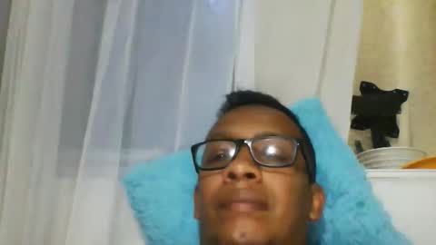 Nando Rincon online show from 12/22/25, 06:38