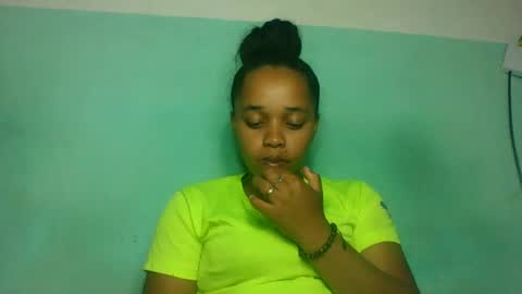 nandrianina416143 online show from 06/19/26, 06:18