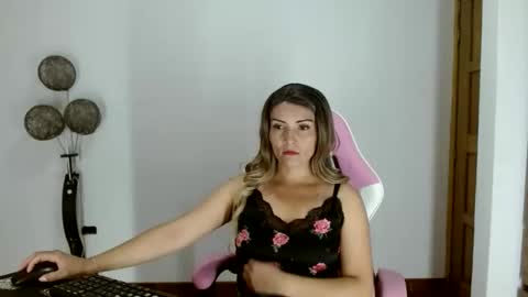 nanis online show from 12/04/25, 10:40