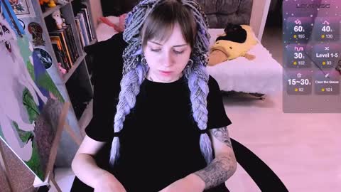 Snapshot of nanitamoore chatting on 12/03/24, 05:31 Monday-Friday 12-4 AM and 6-9 AM New York time online show from 12/03/24, 05:31