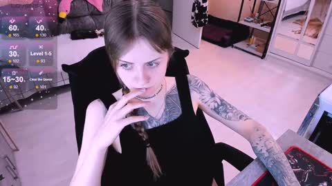 Snapshot of nanitamoore chatting on 01/08/25, 06:20 Monday-Friday 12-4 AM and 6-9 AM New York time online show from 01/08/25, 06:20