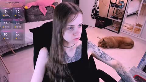 Snapshot of nanitamoore chatting on 01/11/25, 05:20 Monday-Friday 12-4 AM and 6-9 AM New York time online show from 01/11/25, 05:20