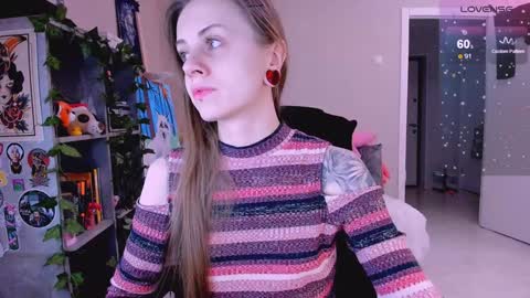 Snapshot of nanitamoore chatting on 01/14/25, 05:19 Monday-Friday 12-4 AM and 6-9 AM New York time online show from 01/14/25, 05:19