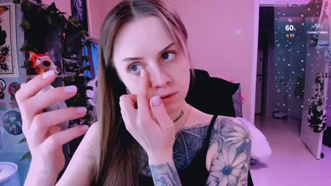 Snapshot of nanitamoore chatting on 02/01/25, 08:16 Monday-Friday 12-4 AM and 6-9 AM New York time online show from 02/01/25, 08:16