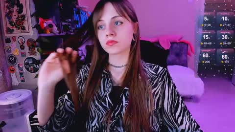 Snapshot of nanitamoore chatting on 02/12/25, 08:29 Monday-Friday 12-4 AM and 6-9 AM New York time online show from 02/12/25, 08:29