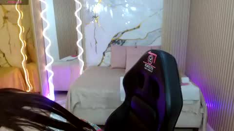 Snapshot of nanni_tay chatting on 06/10/26, 07:35 Nanni online show from 06/10/26, 07:35