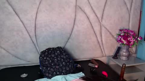 Snapshot of nany_pretty chatting on 12/15/24, 05:02 nany_pretty online show from 12/15/24, 05:02