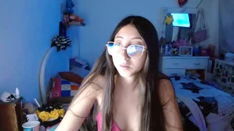 Snapshot of nanylux chatting on 11/25/25, 03:28 nanylux online show from 11/25/25, 03:28