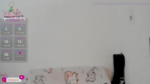 Snapshot of naoko_uwu chatting on 12/09/24, 03:00 Naoko online show from 12/09/24, 03:00