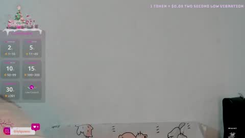Snapshot of naoko_uwu chatting on 12/10/24, 12:50 Naoko online show from 12/10/24, 12:50