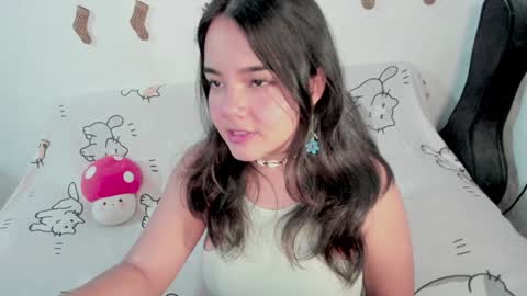 Snapshot of naoko_uwu chatting on 01/03/25, 01:36 Naoko online show from 01/03/25, 01:36