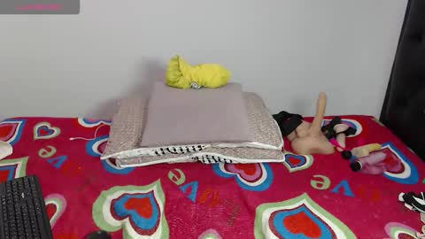 naomi_browmn online show from 10/16/25, 01:23