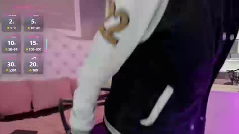 naomi online show from 09/09/25, 01:54